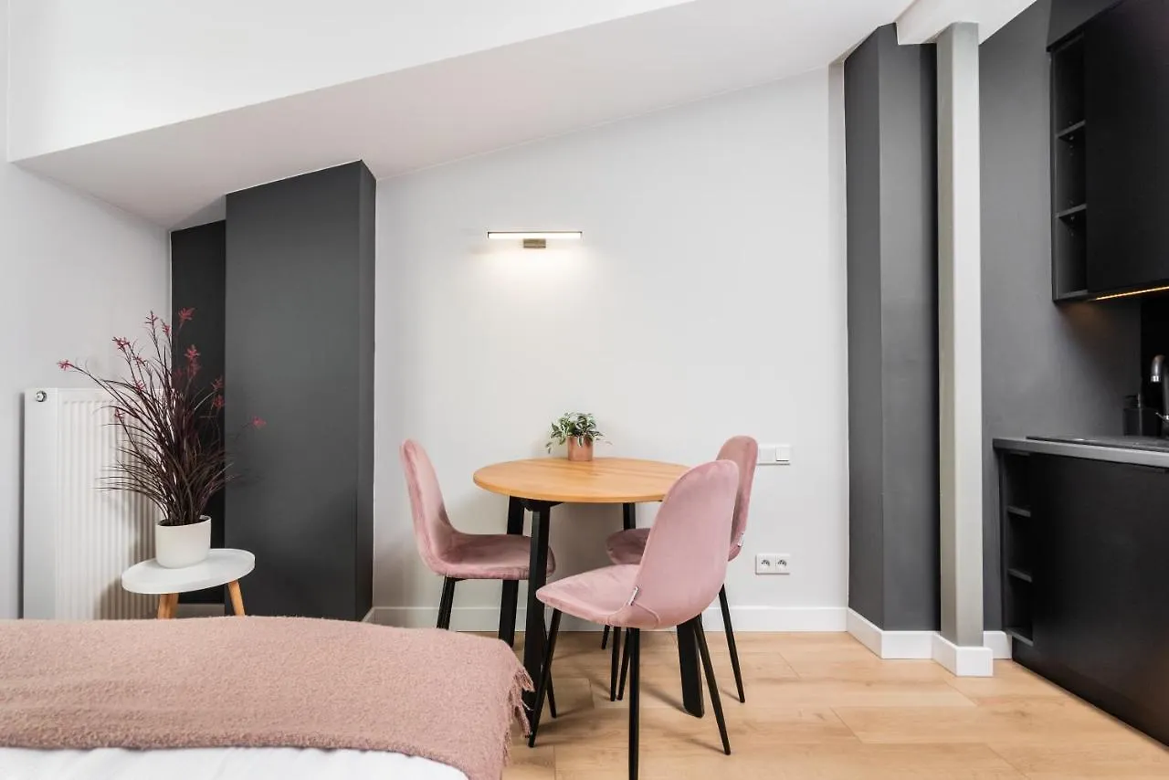 Smart Apartments - Old Town & Main Train Station - By Upstairs Krakow