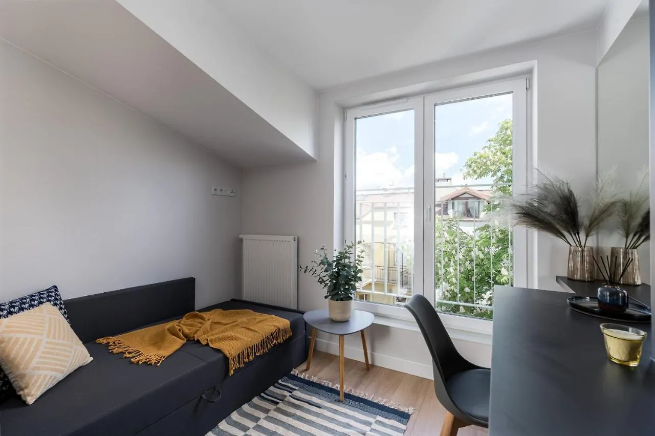 Smart Apartments - Old Town & Main Train Station - By Upstairs Krakow 0*,