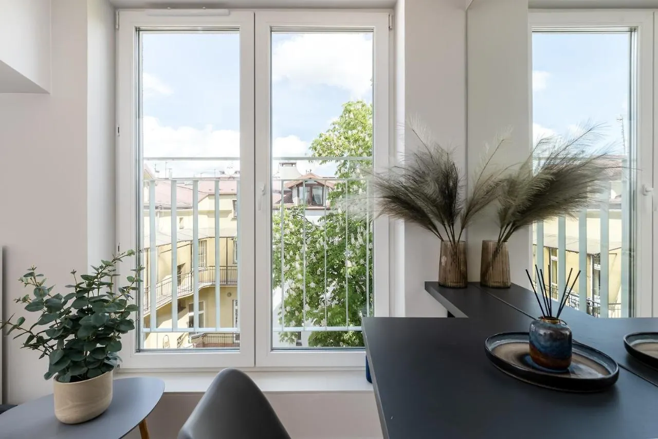Smart Apartments - Old Town & Main Train Station - By Upstairs Krakow Poland