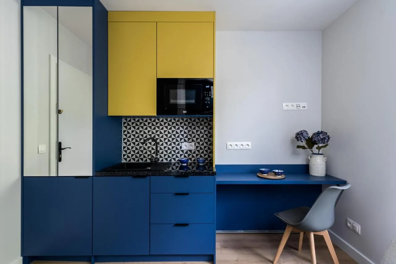 Smart Apartments - Old Town & Main Train Station - By Upstairs Cracovia